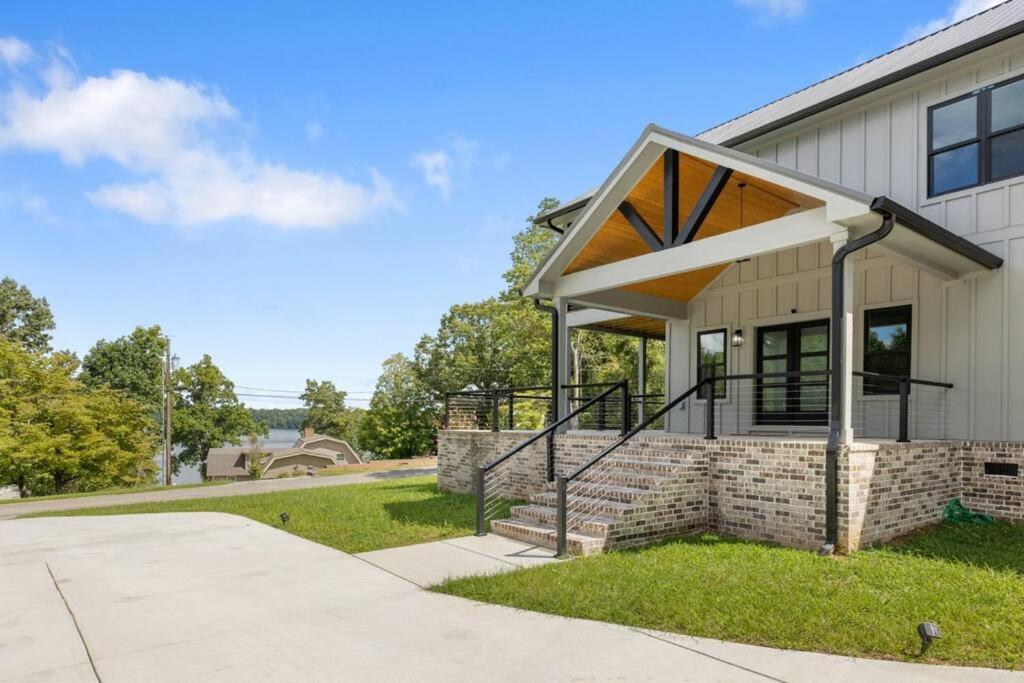 New Home, Dock, Kayaks, Game Room, Water Views Winchester Exterior photo