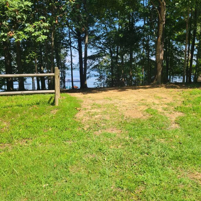 New Home, Dock, Kayaks, Game Room, Water Views Winchester Exterior photo