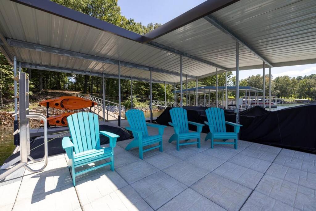 New Home, Dock, Kayaks, Game Room, Water Views Winchester Exterior photo